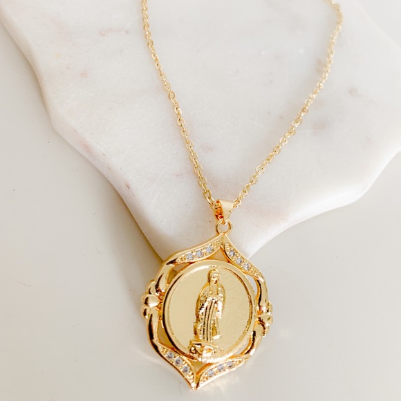 Virgin Mary Medallion Necklace | 14k Gold Filled - Picture 3 of 10
